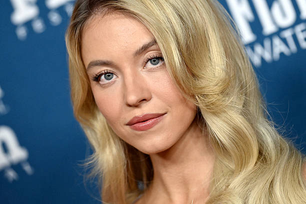 Sydney Sweeney attends the 41st Annual Santa Barbara International Film Festival: Virtuosos Award at The Arlington Theatre on February 08, 2026 in Santa Barbara, California — frame 36/86 (612×408)