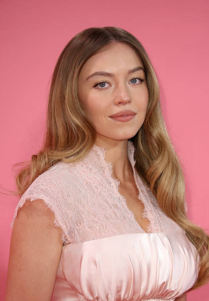 Sydney Sweeney (425×612)