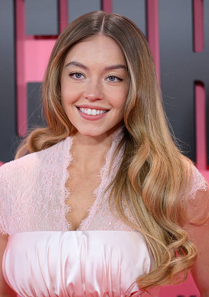 Sydney Sweeney attends the "Christy" Headline Gala at the 69th BFI London Film Festival at The Royal Festival Hall on October 17, 2025 in London, England — frame 51/109 (431×612)