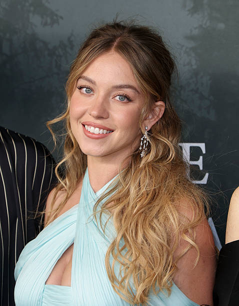 Sydney Sweeney attends the "Echo Valley" European Premiere at the BFI Southbank on June 10, 2025 in London, England — frame 6/18 (478×612)