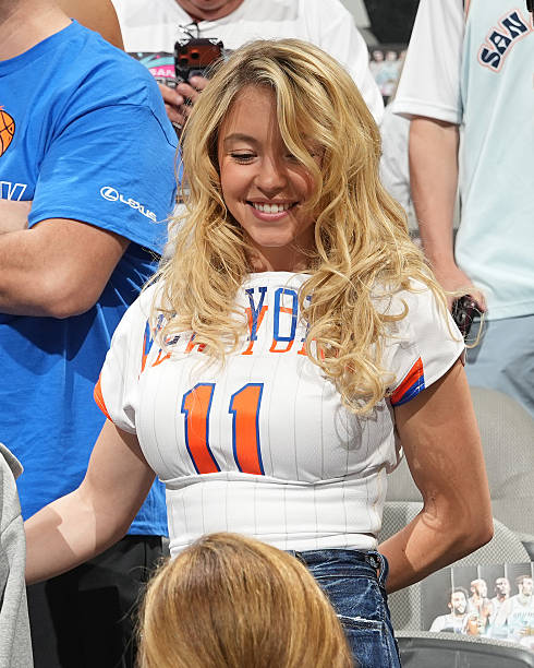 Sydney Sweeney Attends the Game Between (490×612)