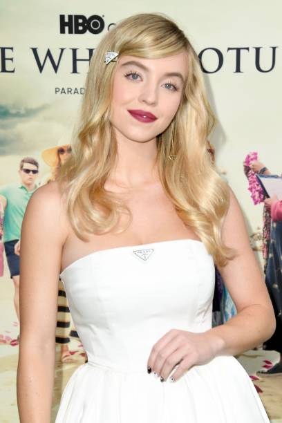 Sydney Sweeney attends the Los Angeles premiere of the new HBO Limited Series "The White Lotus" at Bel-Air Bay Club on July 07, 2021 in Pacific Palisades, California — frame 13/22 (408×612)