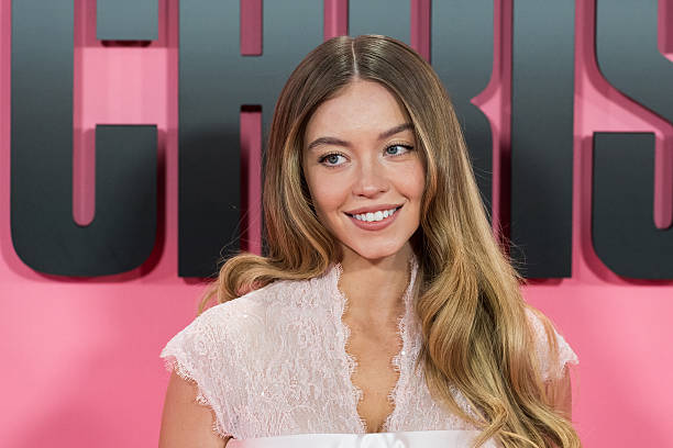 Sydney Sweeney attends the UK premiere of 'Christy' during the 69th BFI London Film Festival at the Royal Festival Hall in London, United Kingdom on October 17, 2025 — frame 16/27 (612×408)