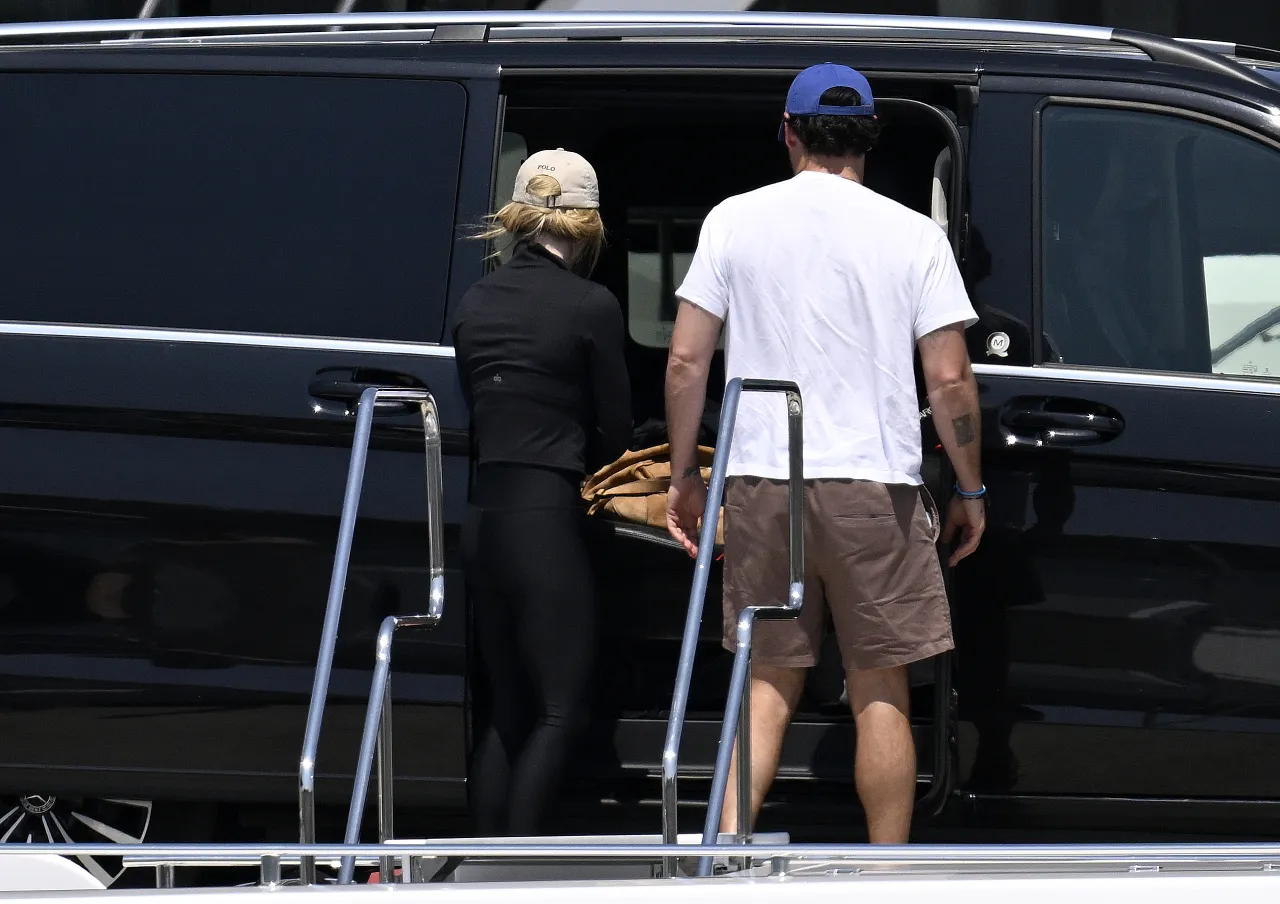 Sydney Sweeney Black Athleisure at Port of Andratx