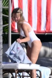 Sydney Sweeney (171×256)