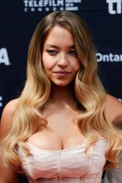Sydney Sweeney Erdem Gown at TIFF: A Corset Conundrum — frame 76/152 (171×256)