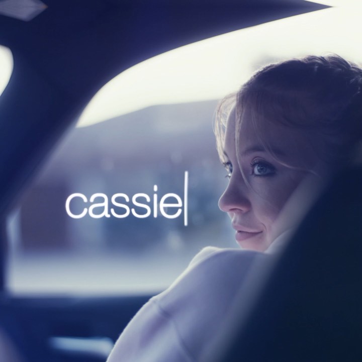 Sydney Sweeney (720×720)