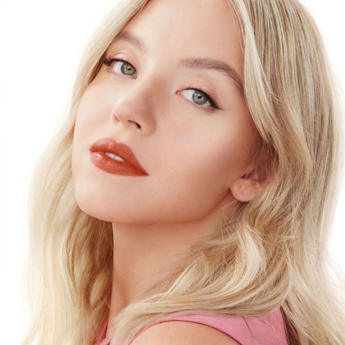 Sydney Sweeney (1200×1200)