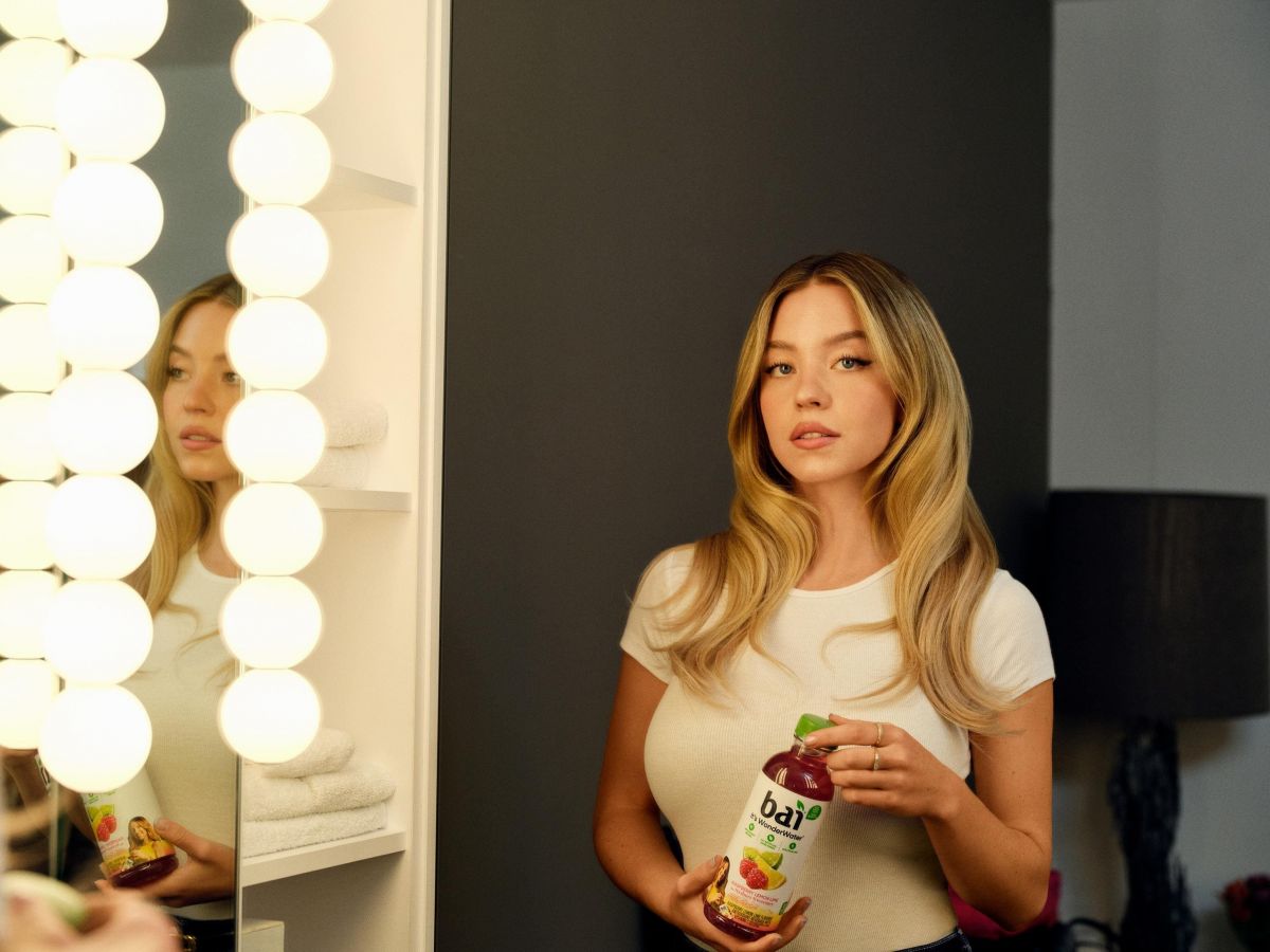 Sydney Sweeney (1200×900)