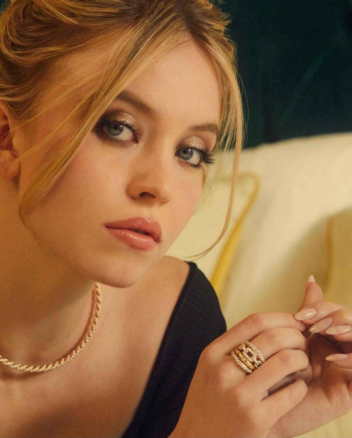 Sydney Sweeney (1200×1493)