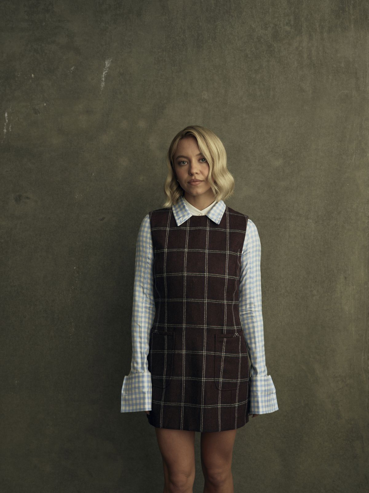 SYDNEY SWEENEY for Deadline Studio at Contenders Film, November 2025 — frame 21/29 (1200×1601)