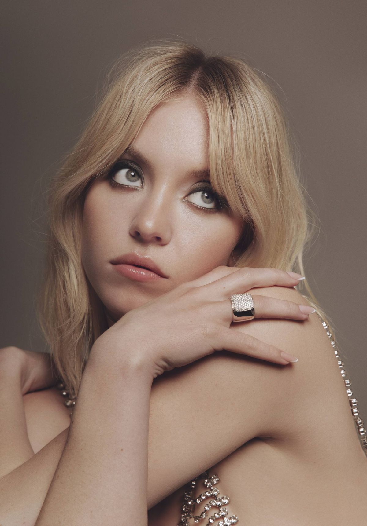 SYDNEY SWEENEY for Gotham Magazine, April 2023 (1200×1722)