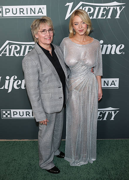 FOrmer pro boxer Christy Martin and US actress Sydney Sweeney attend Variety's 2025 Power Of Women at the Beverly Hills Hotel in Beverly Hills, California on October 29, 2025 — frame 32/40 (439×612)
