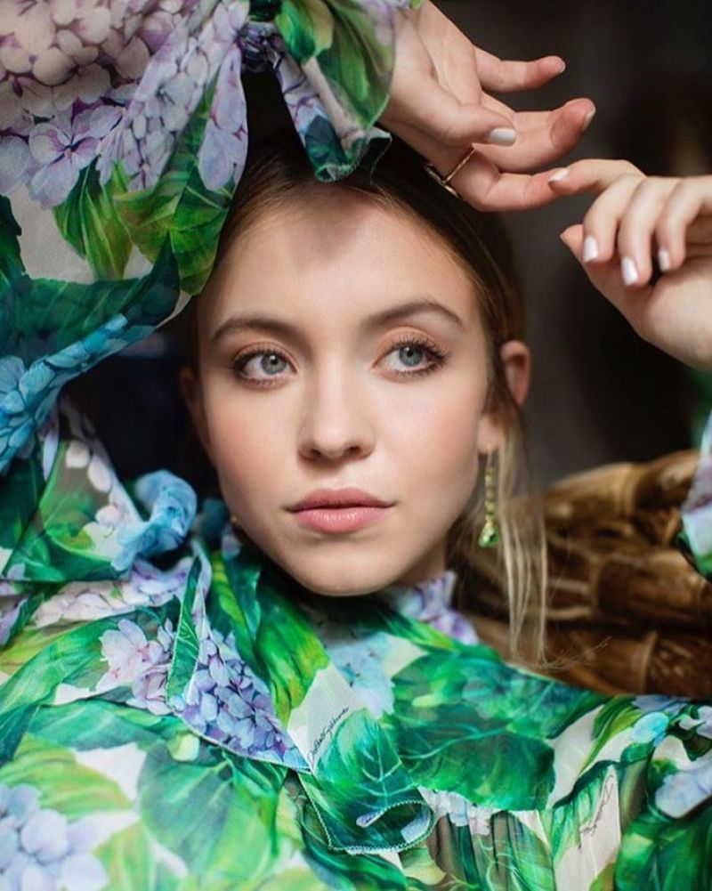 SYDNEY SWEENEY in Chicago Splash, June 2019 (800×1001)