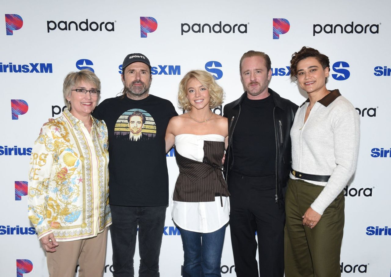 Sydney Sweeney in Corset-Layered Shirt at SiriusXM Panel Appearance — frame 10/40 (1280×909)