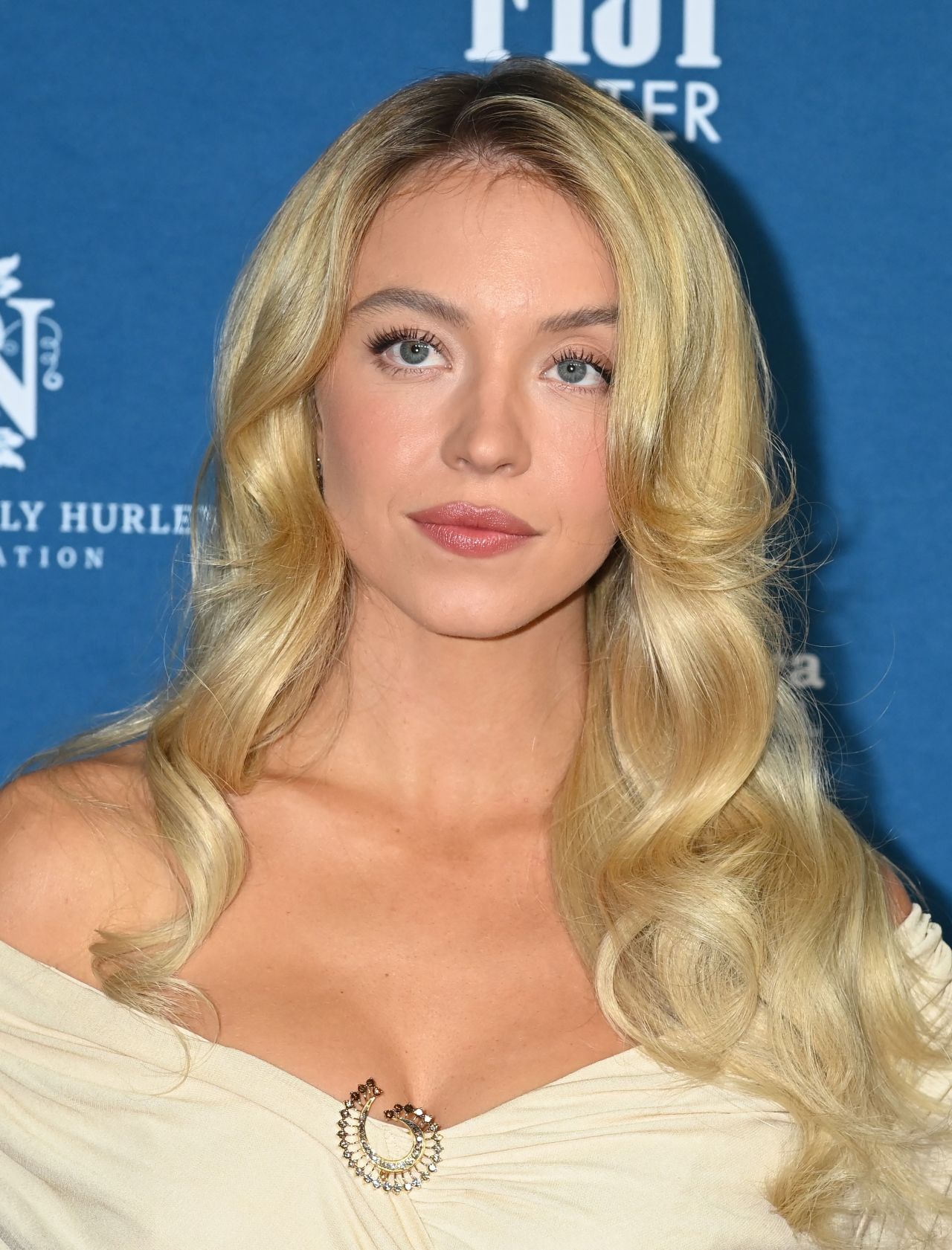 Sydney Sweeney in Vintage Cecil Chapman at Santa Barbara Film Festival 2026 — frame 15/86 (1280×1681)