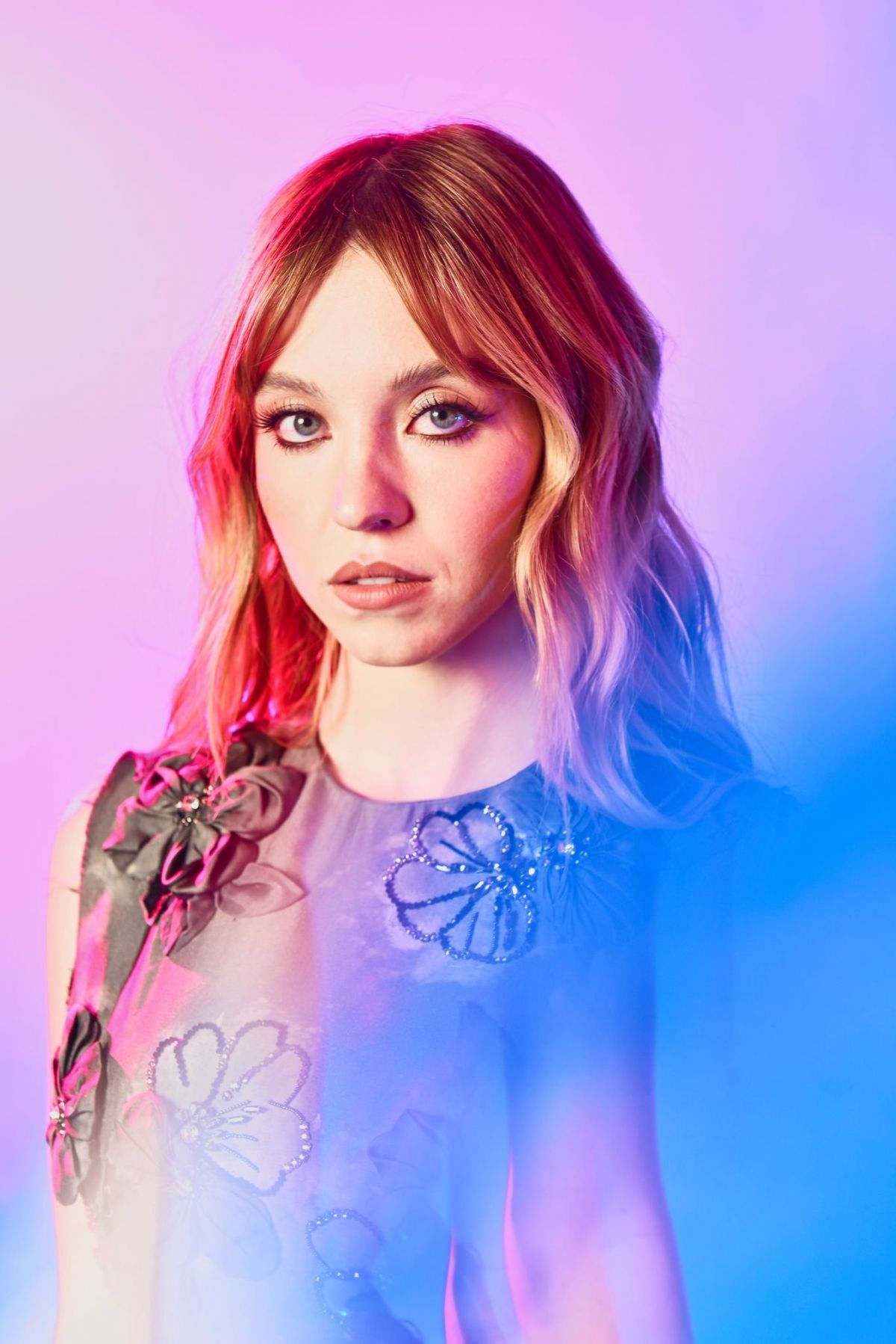 SYDNEY SWEENEY – Independent Spirit Awards Portraits 06/03/2022 (1200×1798)