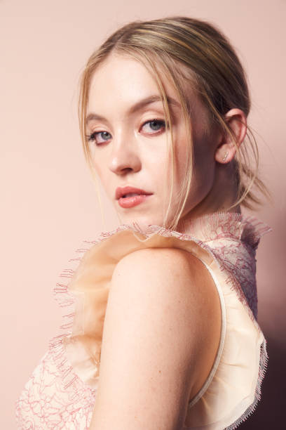 Sydney Sweeney of the film 'Clementine' poses for a portrait during the 2019 Tribeca Film Festival at Spring Studio on April 28, 2019 in New York City (408×612)