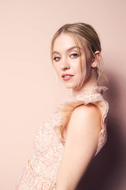Sydney Sweeney of the film 'Clementine' poses for a portrait during the 2019 Tribeca Film Festival at Spring Studio on April 28, 2019 in New York City (408×612)