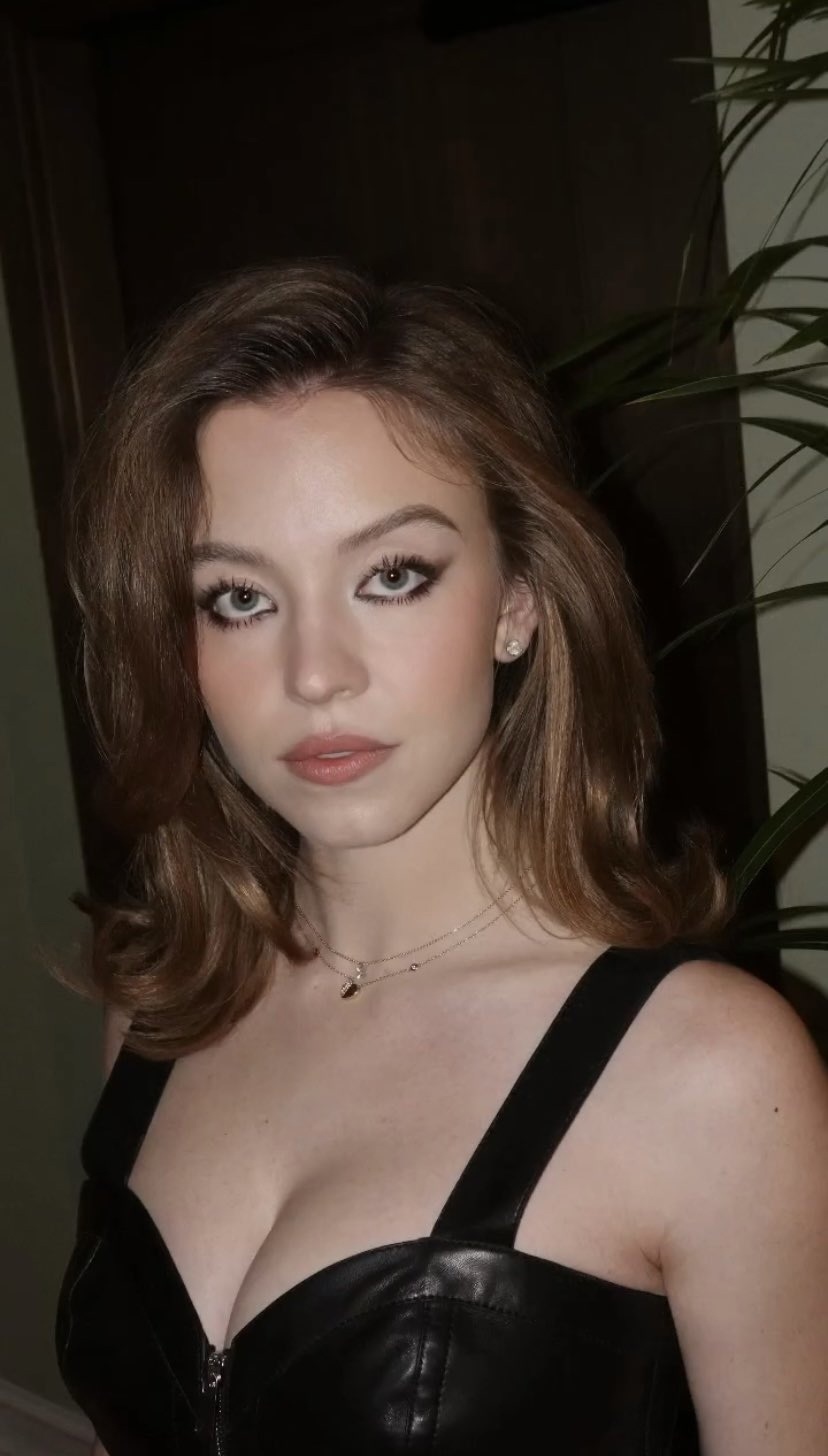 Sydney Sweeney pic #1321512 (828×1456)