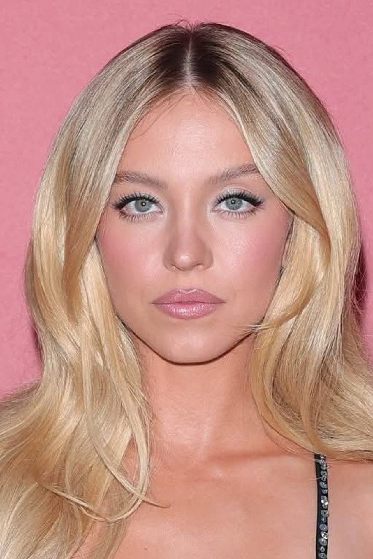 Sydney Sweeney — Profile Photo