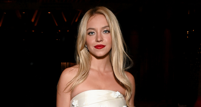 Sydney Sweeney Reacts to ‘MAGA Barbie’ Label & Why She Doesn’t Talk About Politics (800×426)
