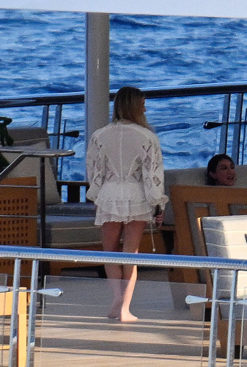 Sydney Sweeney Spotted on a Yacht in Mallorca