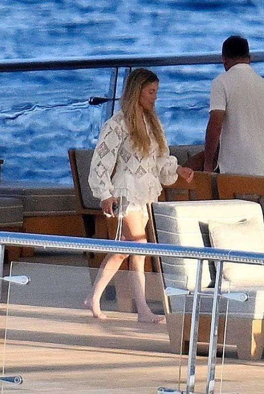 Sydney Sweeney Spotted on a Yacht in Mallorca