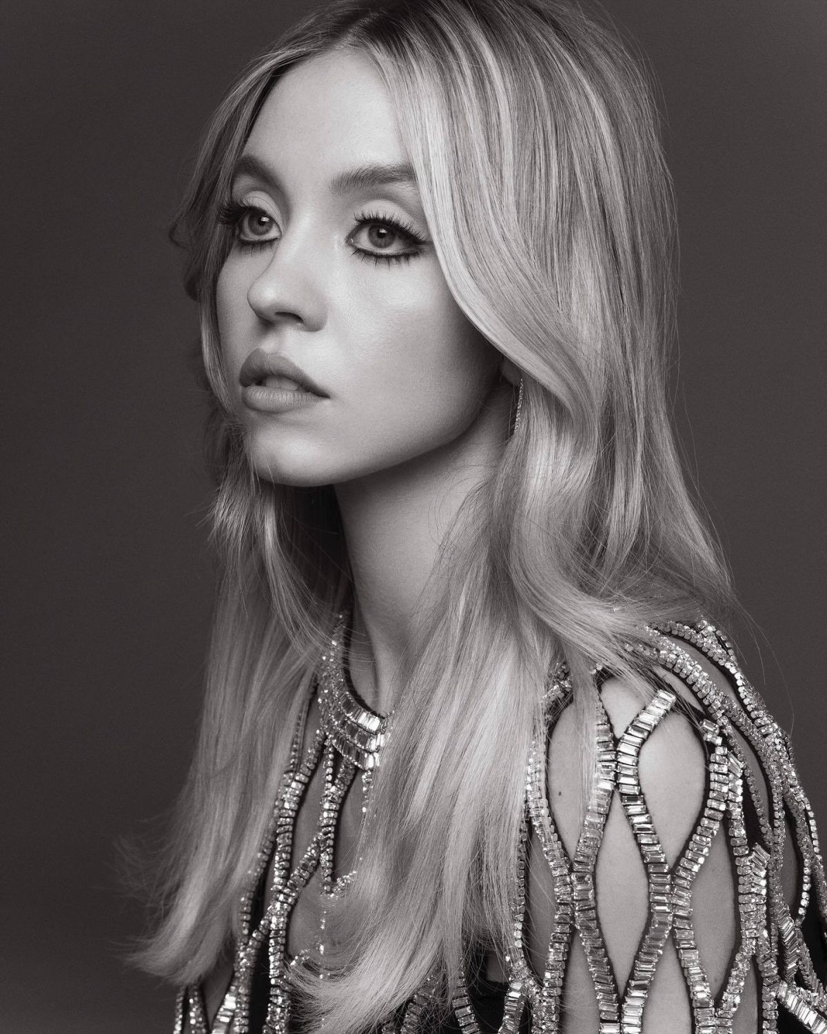 SYDNEY SWEEENEY – Black and White Photoshoot, August 2021 (1200×1500)